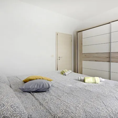 Upscale Fully Equipped سافودغيا