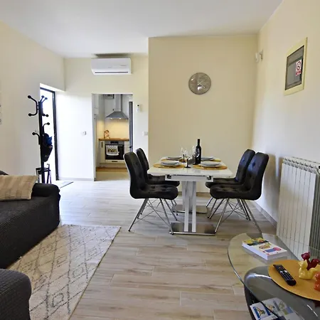 شقة Upscale Fully Equipped