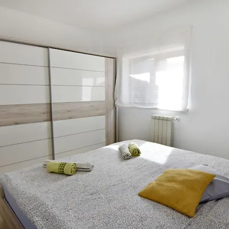 Upscale Fully Equipped * سافودغيا